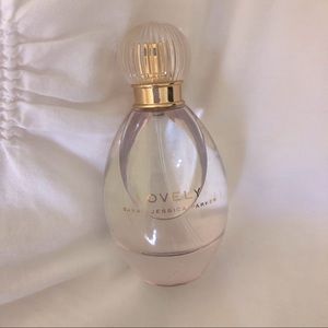 Lovely perfume by Sarah Jessica Parker